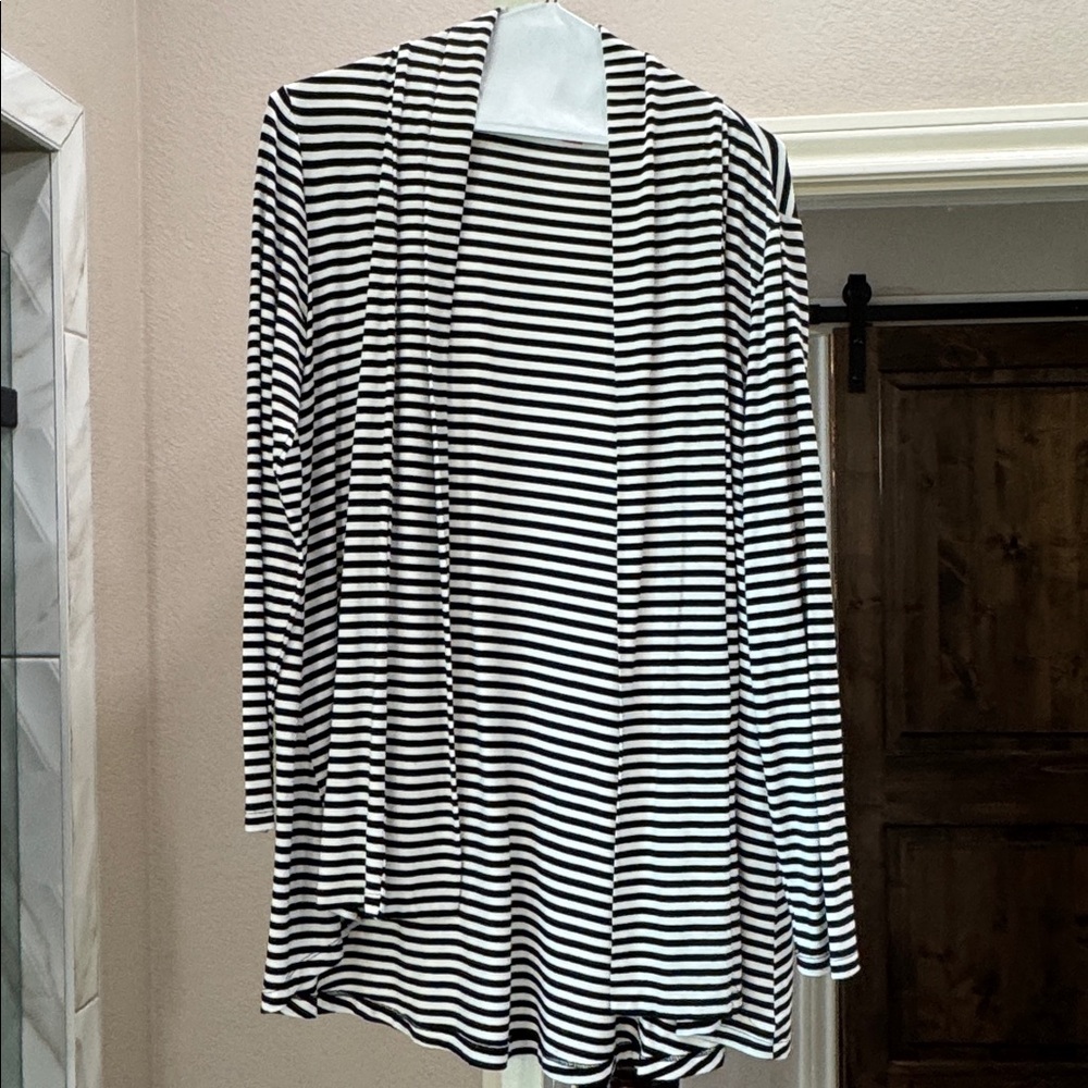 Vince Camuto Black and White Striped Lightweight Sweater